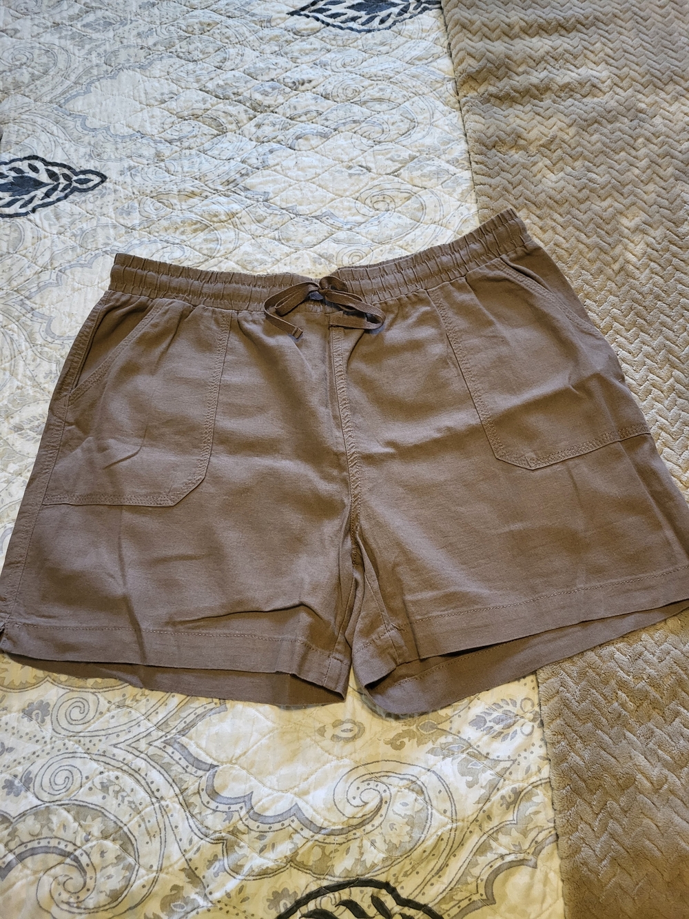 Brown Drawstring Casual Shorts